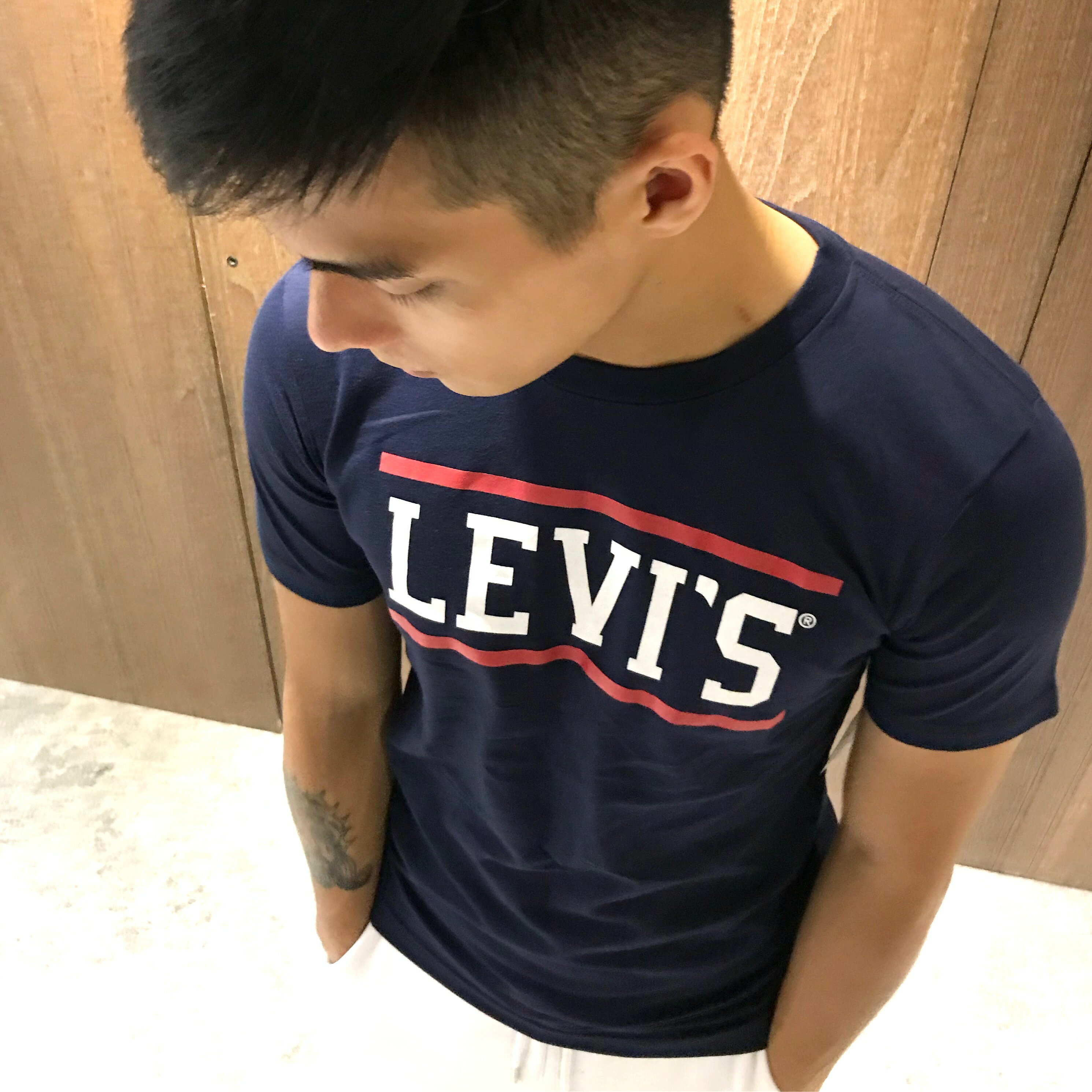 美國百分百【全新真品】Levis 短袖 T恤 logo 男 T-shirt 上衣 經典 短T 深藍色 S號 J595