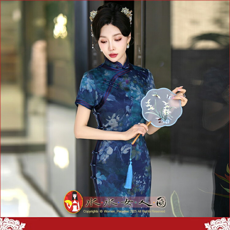春夏新款高階藍色復古印花旗袍改良新中式日常可穿年輕款文藝短袖名媛洋裝宴會派對走秀連身裙-輕紗羞花-水水女人國