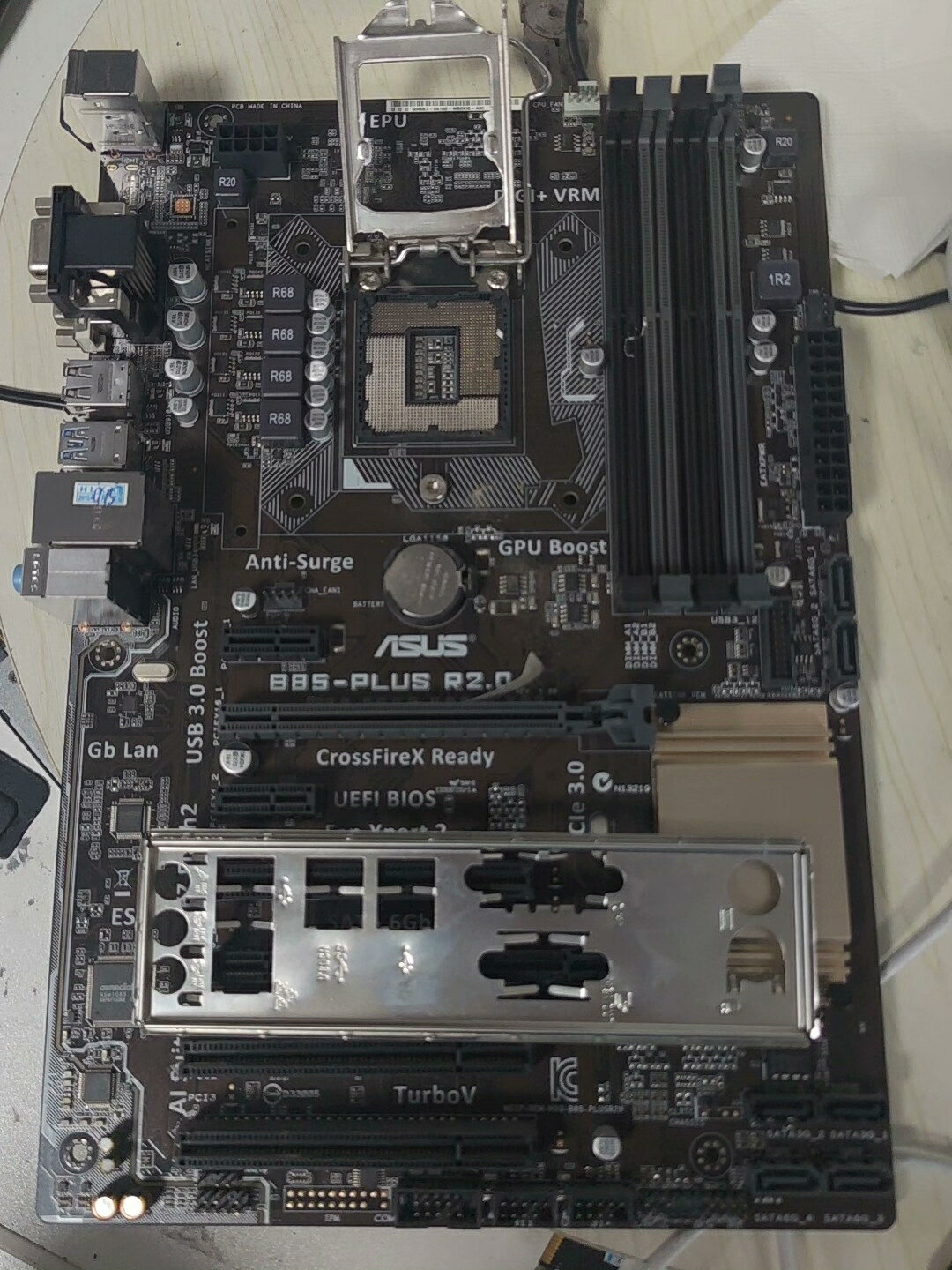 華碩 B85 PLUS R2.0 主機板 功能正常 針腳完好 無拆修無暗病 穩定耐用 二手電腦零件 組裝升級首選