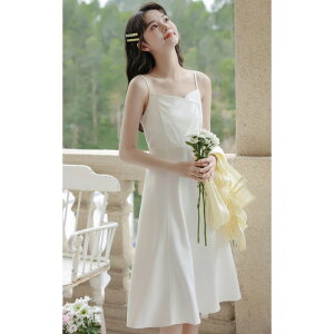白色吊帶連身裙女夏季氣質chic設計感顯瘦甜美長裙子洋裝