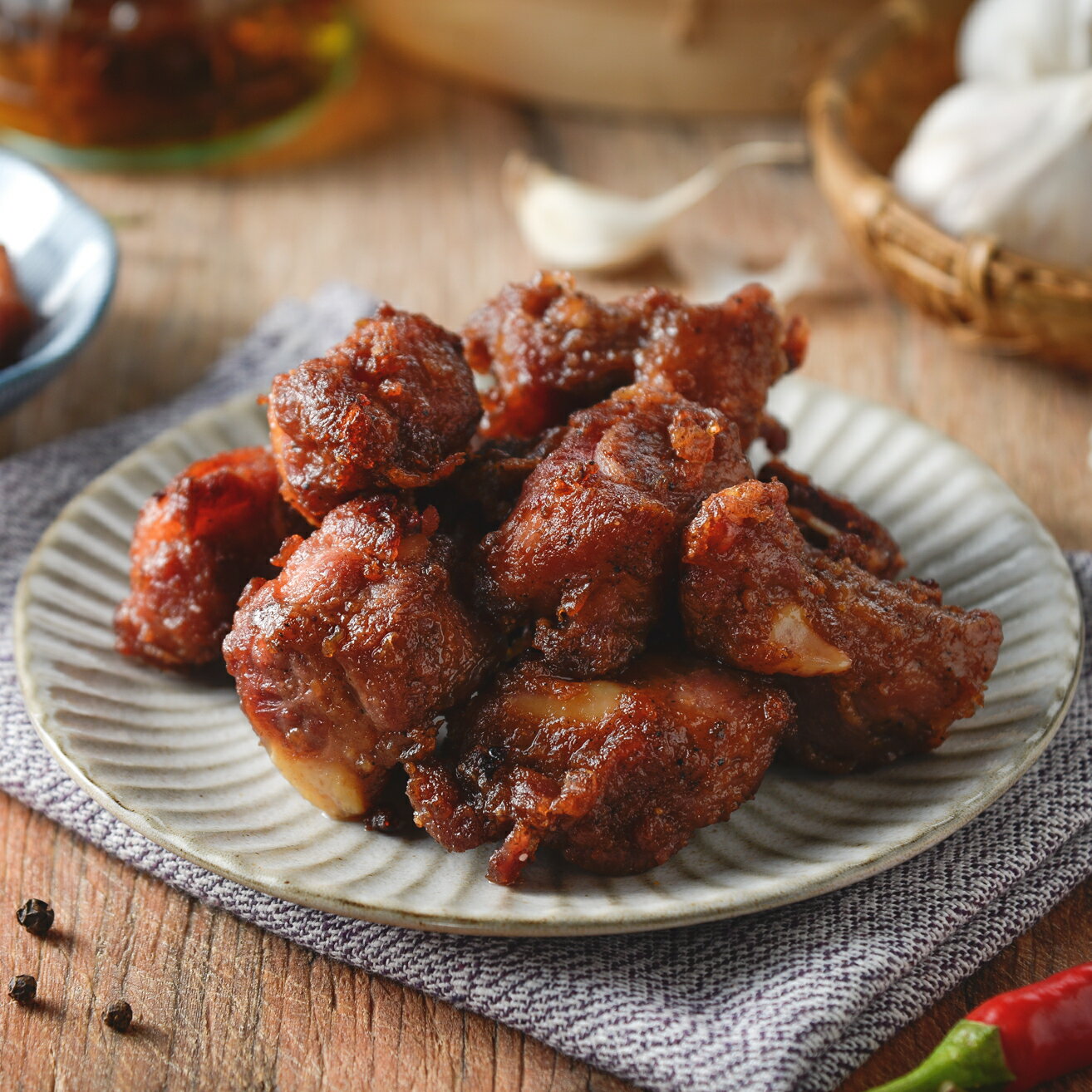 好食辰獨門排骨酥 酥炸家常料理 宵夜必備 排骨酥湯 重量約 300公克