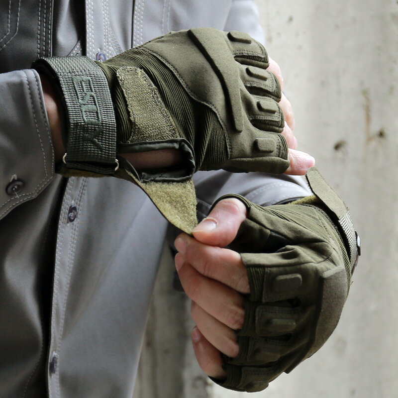 戰狼2同款 戶外戰術半指手套男女軍迷升級版黑鷹格斗防護訓練手套