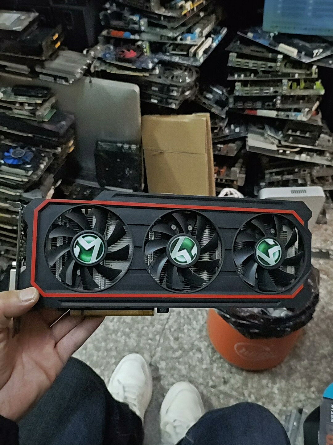 【二手拆機品】銘瑄GTX1070 Jetstream  8G GDDR5獨顯 三風扇 雙6P供電  HDMI DVI DP接口齊全 功能測試完好
