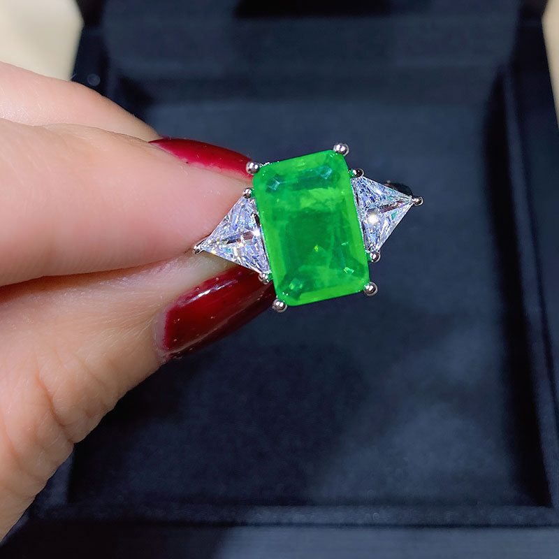 歐美跨境氣質款模擬帕拉伊巴戒指女模擬寶石長方形祖母綠鋯石指環