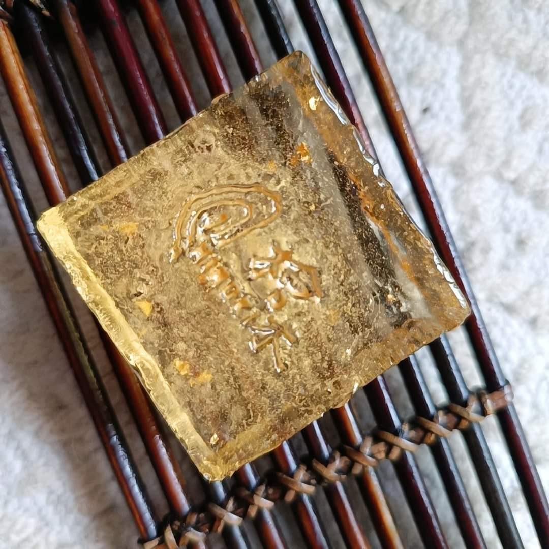 聖玥坊優選～高純度胺基酸(高保濕)太平山黃檜精油金箔皂/  PH5.5弱酸性