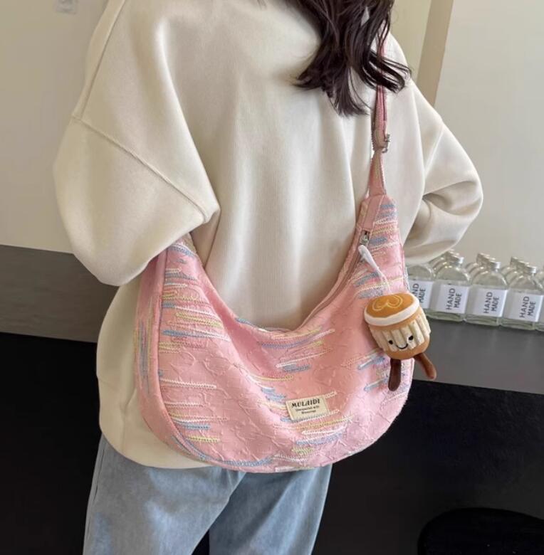 休閑軟面大容量包包女潮夏季百搭斜挎包帆布單肩包餃子包【繁星小鎮】