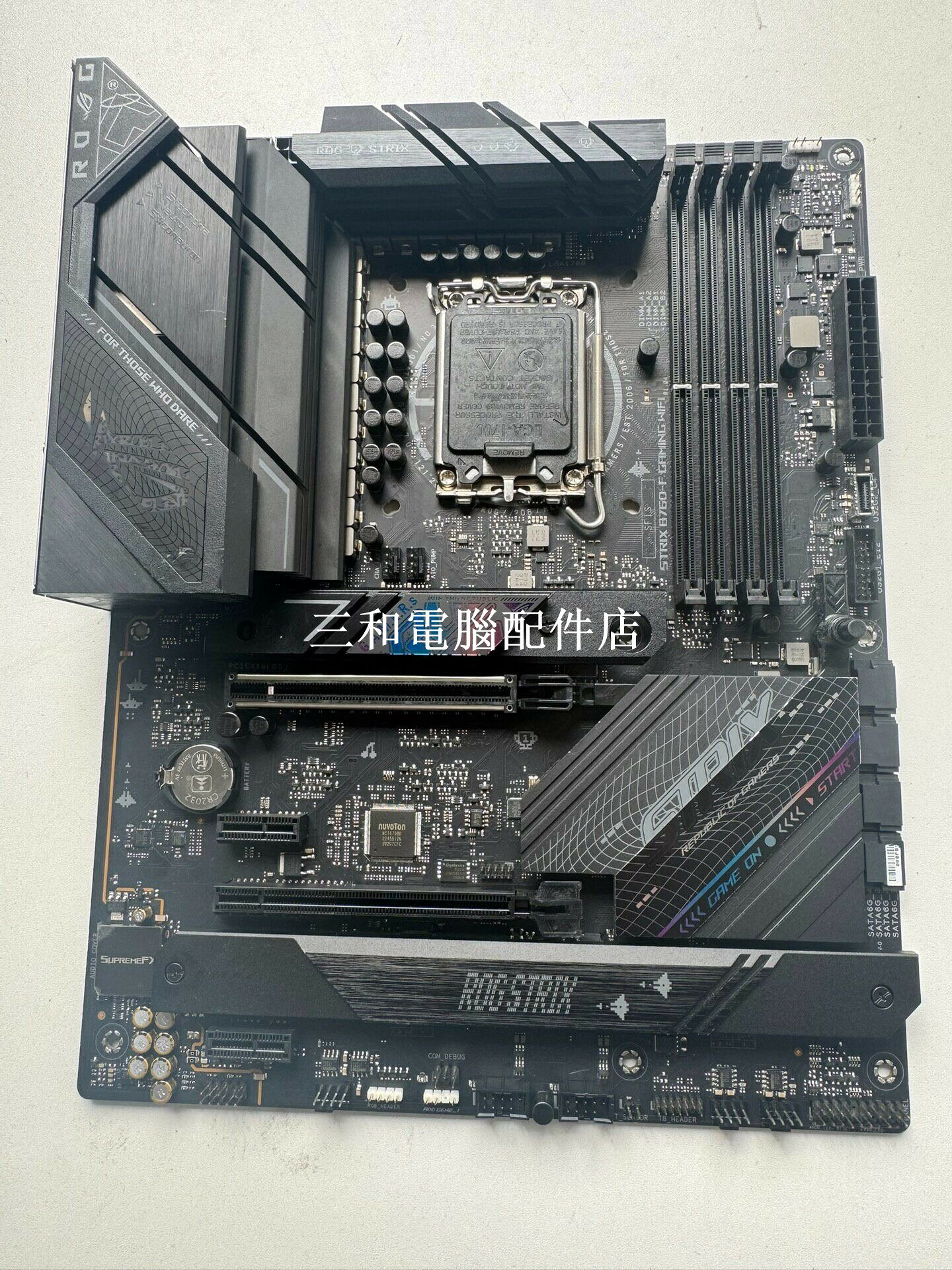 華碩ROG STRIX B760 F GAMING WIFI 9成新 支持12-14代處理器 DDR5 玩家國度 主機板 神光同步 ATX大板