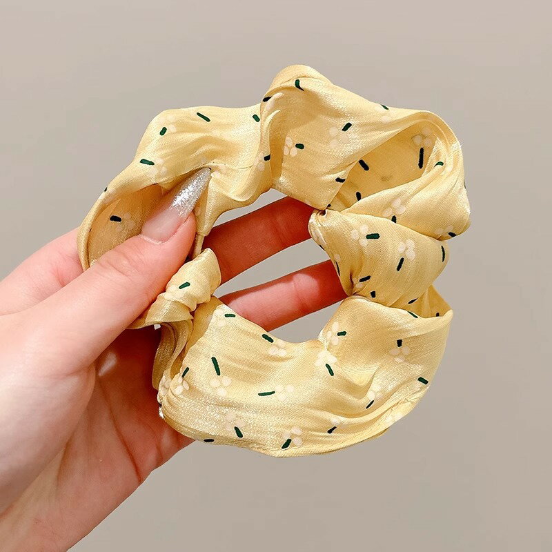 【台灣現貨】時尚配件 髮飾 髮夾 鯊魚夾 大嘴夾 邊夾  法式復古大腸髮圈女高階感緞面韓系皮筋發繩森系頭繩髮飾大號頭飾 0