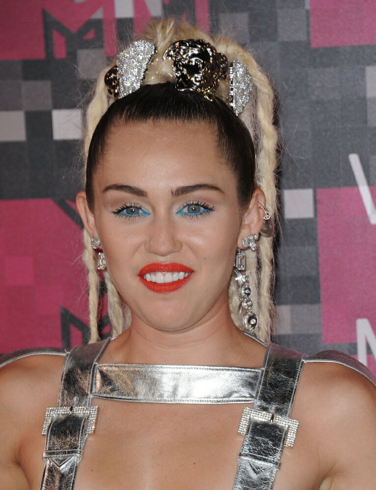 Posterazzi: Miley Cyrus At Arrivals For Mtv Video Music Awards (Vma ...