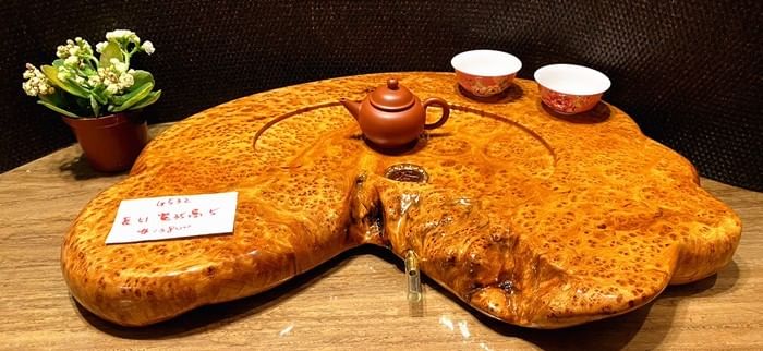 杉木瘤老料滿瘤花精品茶盤，編號G532，尺寸 長51，寬35，厚5公分，大時代蘇老闆特別訂制精挑細選倒格杉木滿瘤茶盤！非常稀有珍貴，極品等級，歡迎珍收！