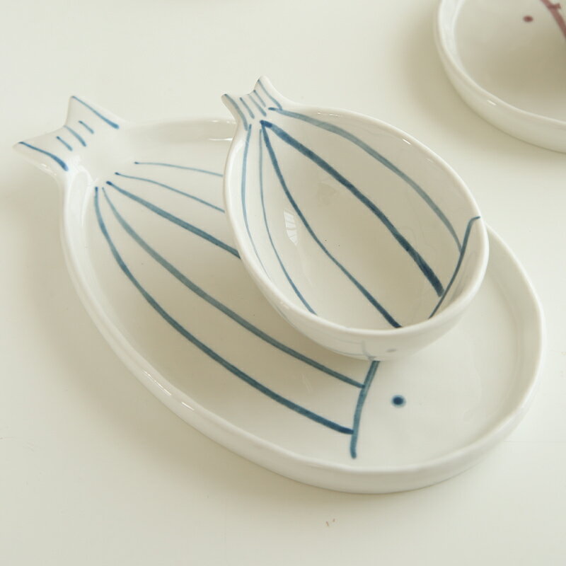 ins手繪陶瓷小魚陶瓷碗盤 個性可愛家用早餐碗碟北歐風格餐具