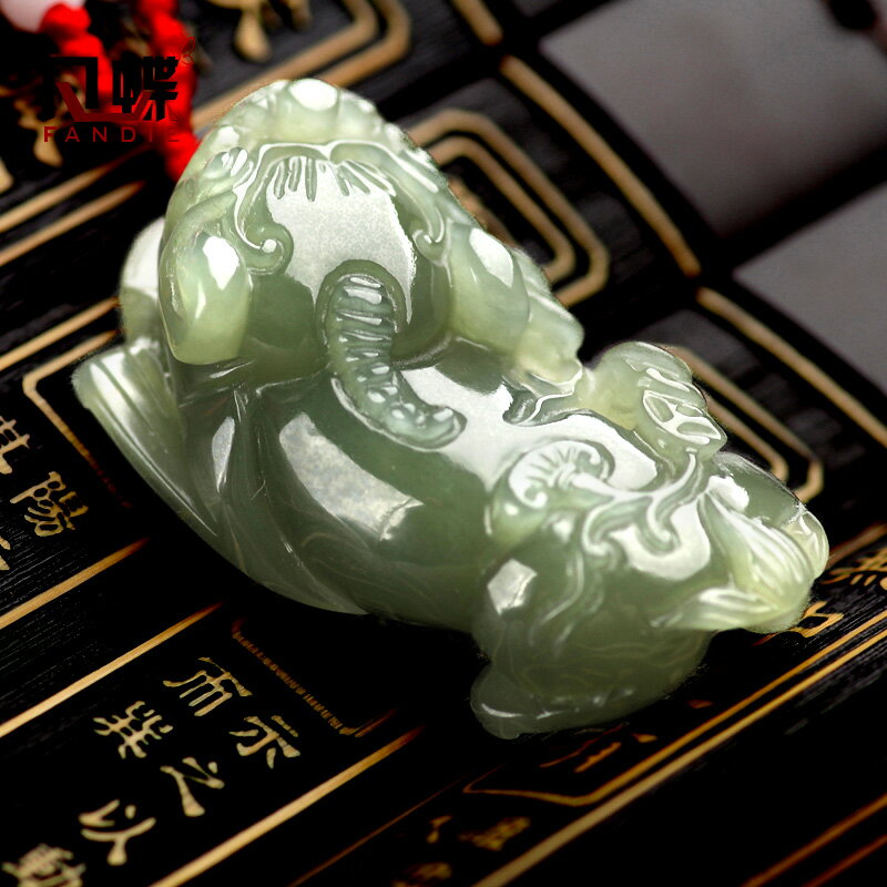 天然和田玉招財貔貅吊墜男士新疆青玉項鏈男款皮丘玉墜護身吉祥物