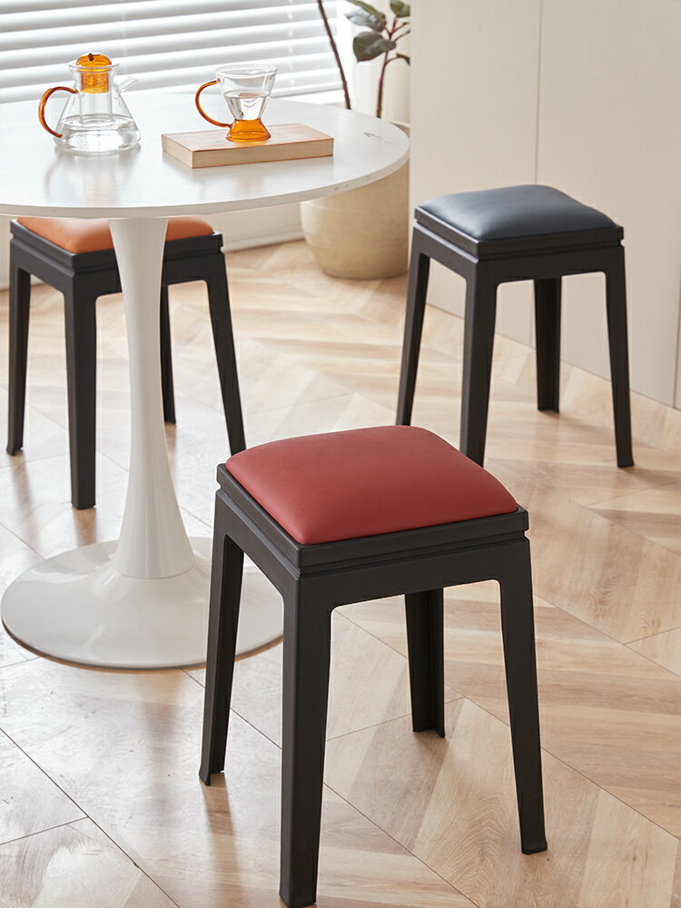 現代簡約塑料凳子家用加厚可疊放備用膠凳子高級餐廳方凳商用椅子