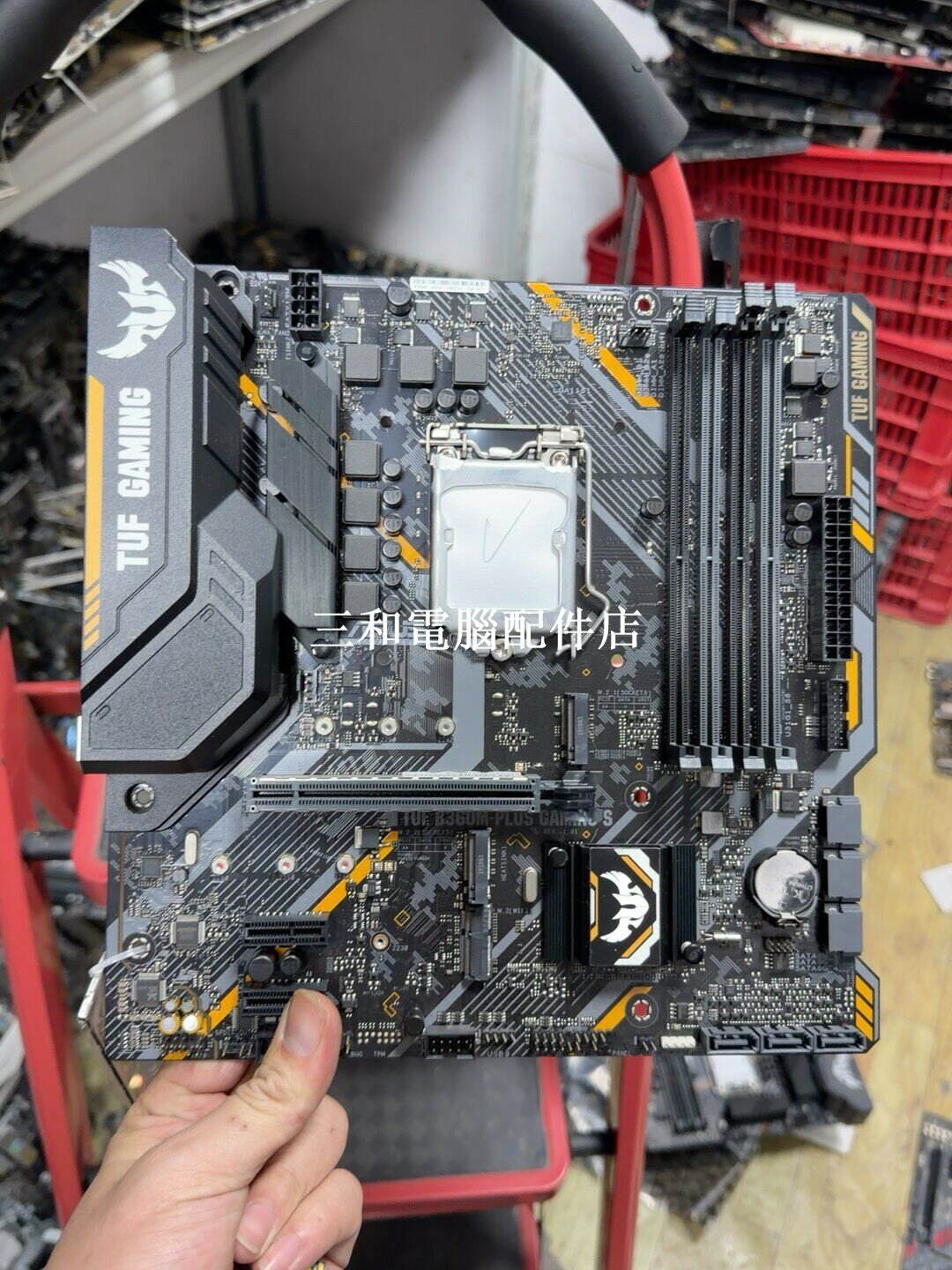 50片 拆機 華碩TUF B360M-PLUS 遊戲主機板 支援8 9代CPU DDR4記憶體 插槽 有擋板 實拍常態使用