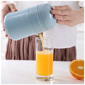 簡易手動榨汁機橙子檸檬壓榨橙汁機榨汁器手動榨汁杯小型便攜式
