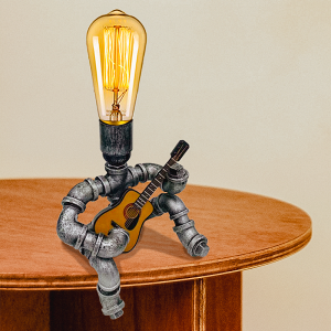 LED美式創意鐵管復古風-【吉他】水管機器人檯燈(含光源)