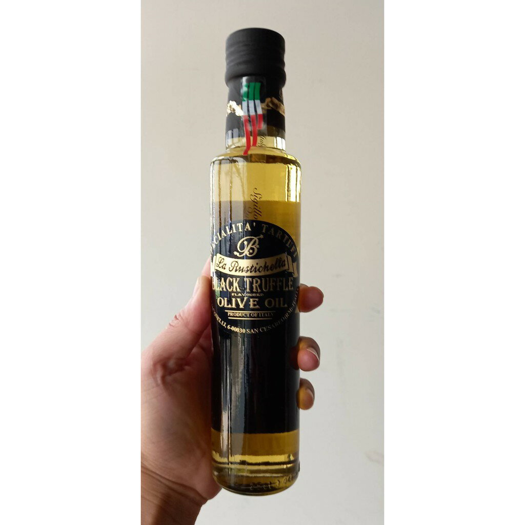 《AJ歐美食鋪》義大利 黑松露橄欖油 白松露橄欖油 250ml  樂奇雅 濃湯 燉飯 義大利麵 燒烤蔬菜 皆適合 4