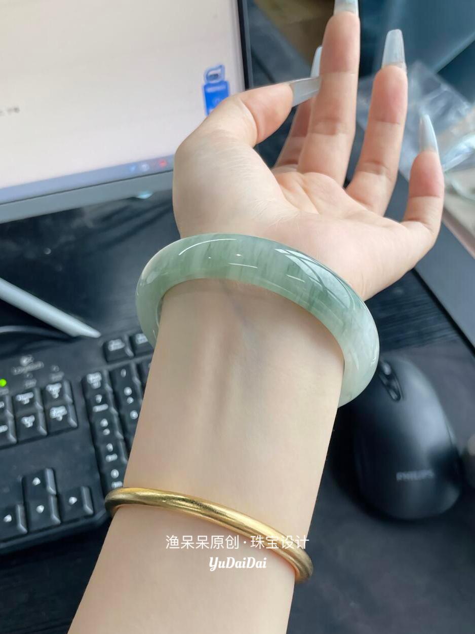 【現貨】天然天山翠新疆金絲玉新中式扁條手鐲雪翠冰種飄花暈染女款玉鐲子【北歐家居生活】