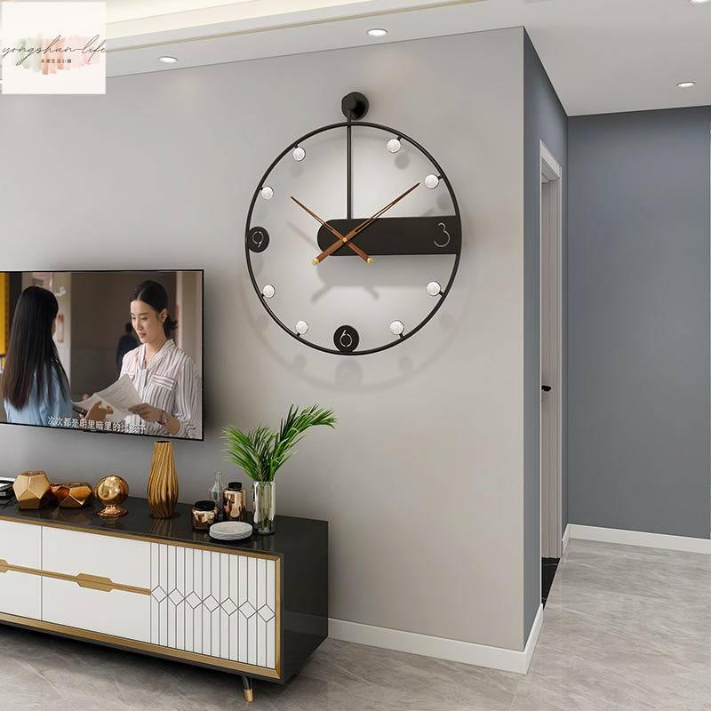 圓形 掛鐘簡約 金屬 胡桃木 藝術輕奢鐘錶客廳 裝飾 靜音時鐘