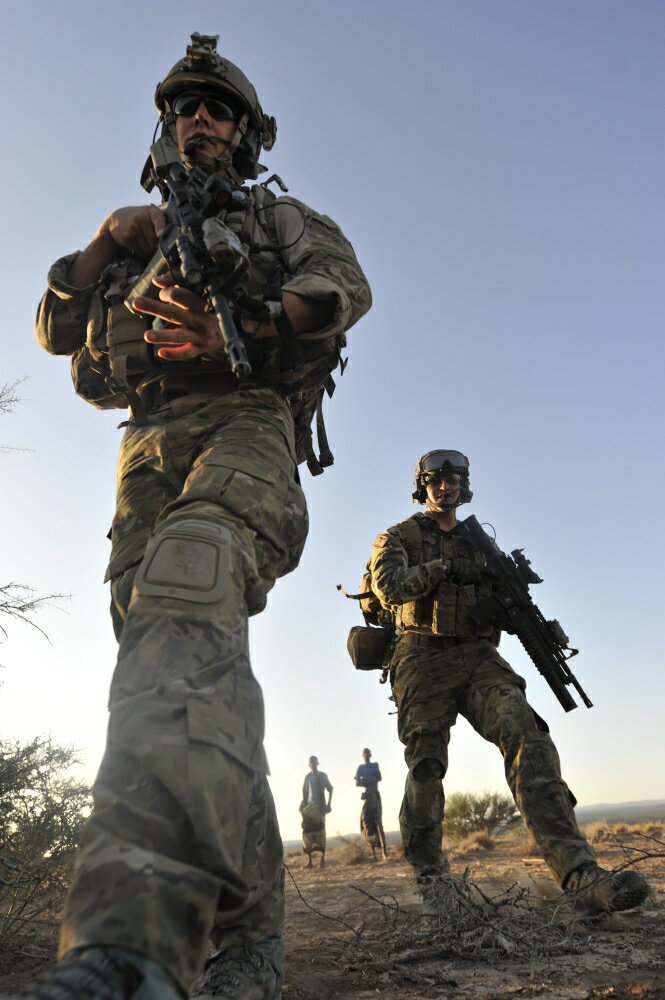 Posterazzi: Pararescuemen arrive on scene at a mock crash site ...