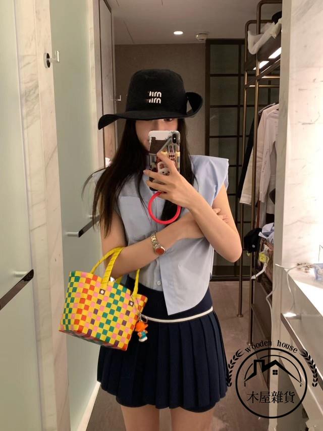 【新品同様】miu miu カスタム両面渔夫帽 😎新款M I U M I U 字母cap/漁夫帽😎 | Sr2buy