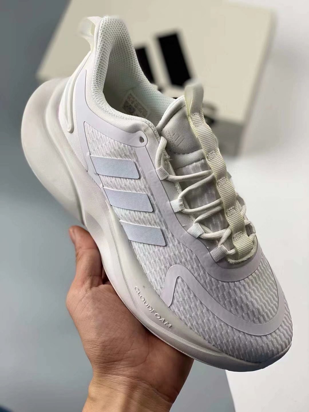 Adidas Alpha Bounce  休閒男女跑步鞋