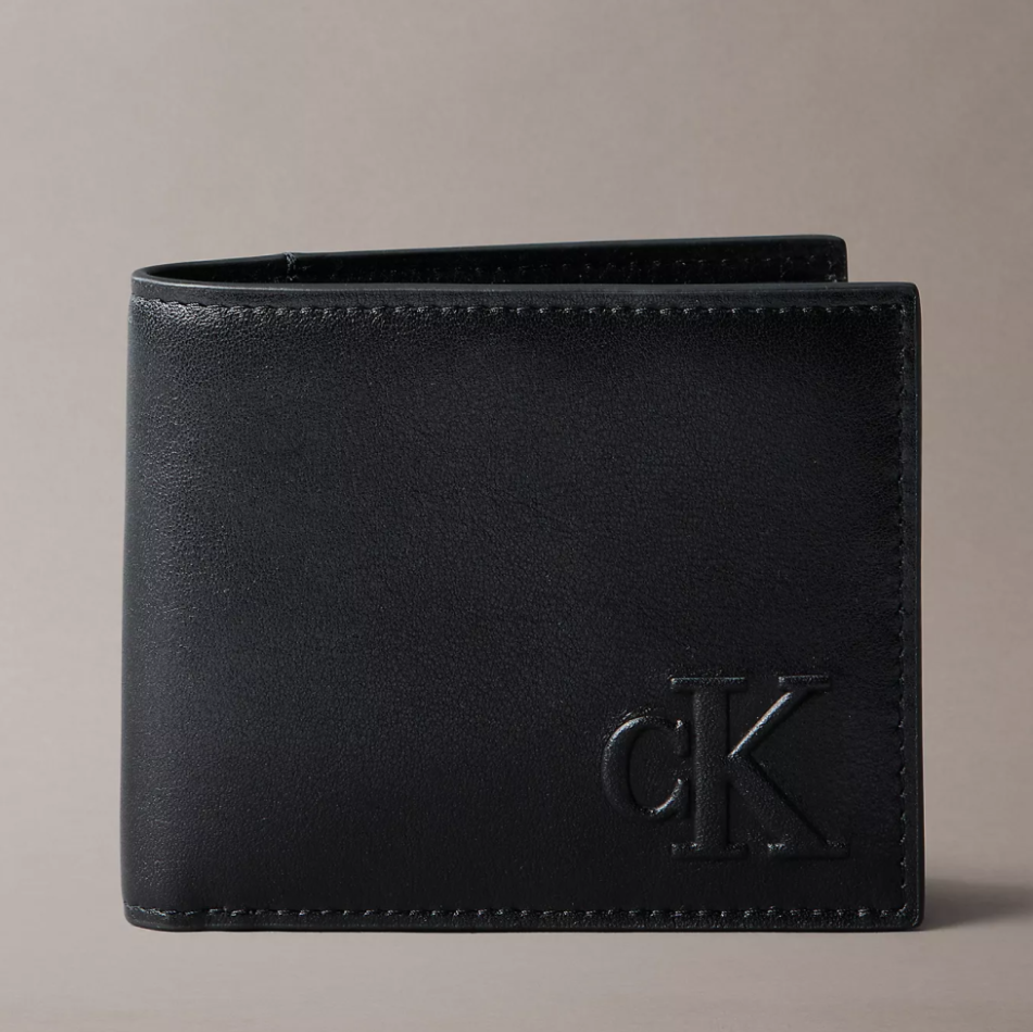 Calvin Klein 立體CK男士皮夾 短夾 平滑真皮 男夾 皮夾 短夾 錢包 C48702 黑色CK(現貨)▶指定Outlet商品5折起☆現貨【送禮首選★APP下單點數4倍送】