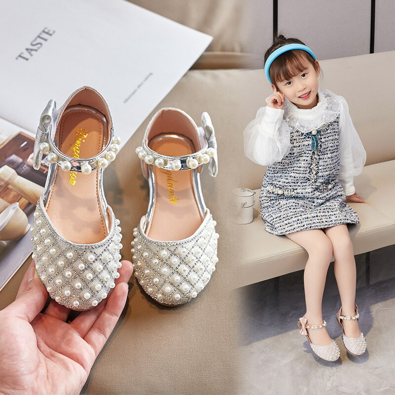 女童公主鞋2022新款珍珠軟底小寶寶兒童水晶鞋夏季包頭水鉆女童鞋