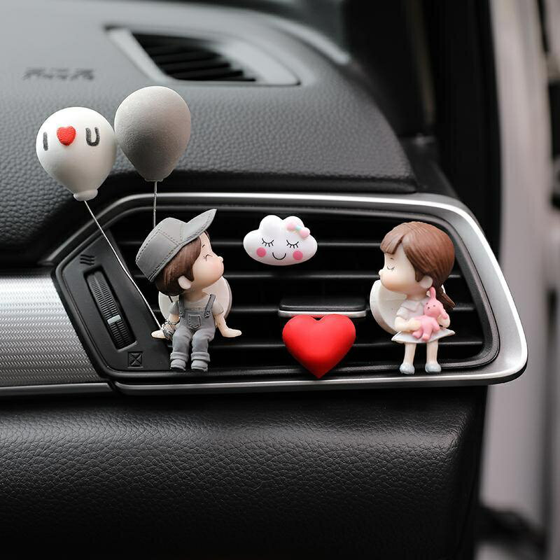 車用香水空調出風口吊飾汽車可愛卡通持久淡香薰韓國創意情侶擺件