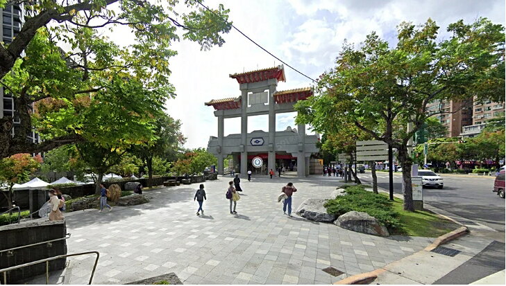 售 【首泰都更案】捷運5分鐘/商三容積560%/精華一樓帶租約，出價就談！可選兩戶+雙車位