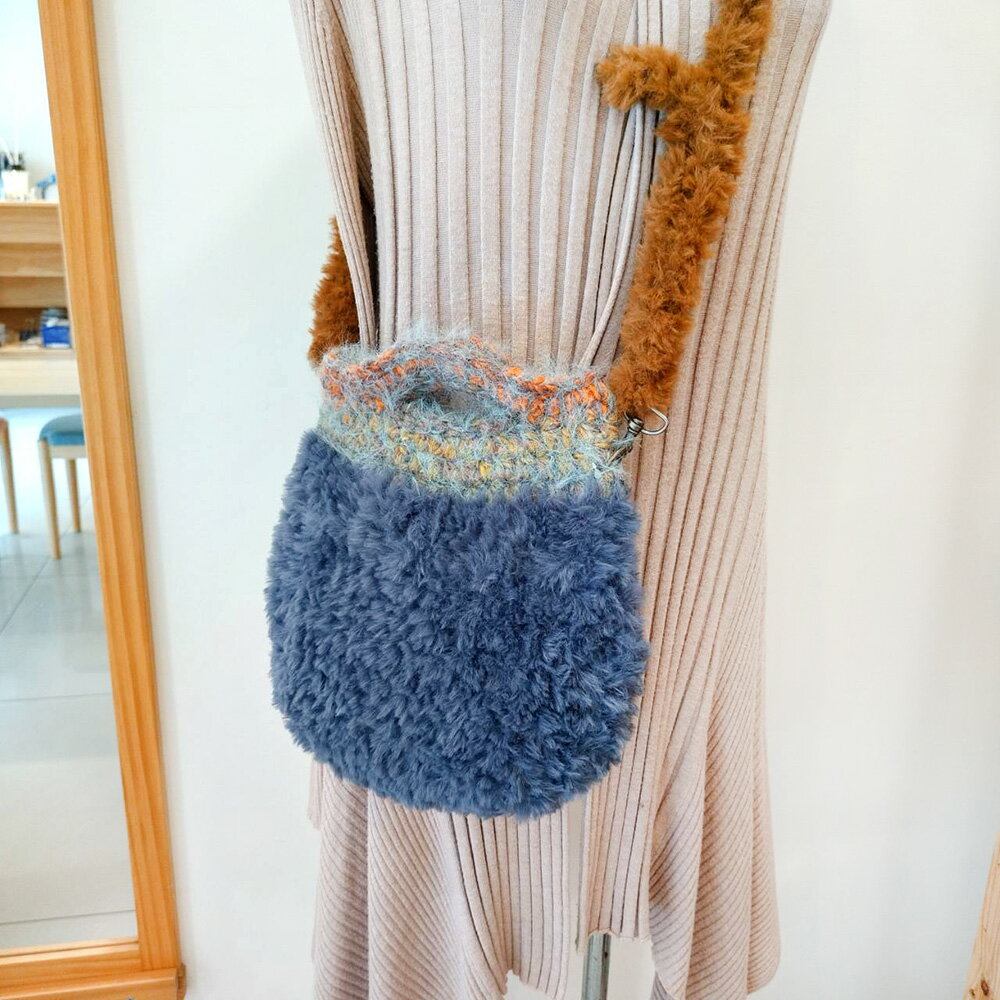 Miranda Handmadex覓品竹北手作店-毛毛編織包系列-灰色
