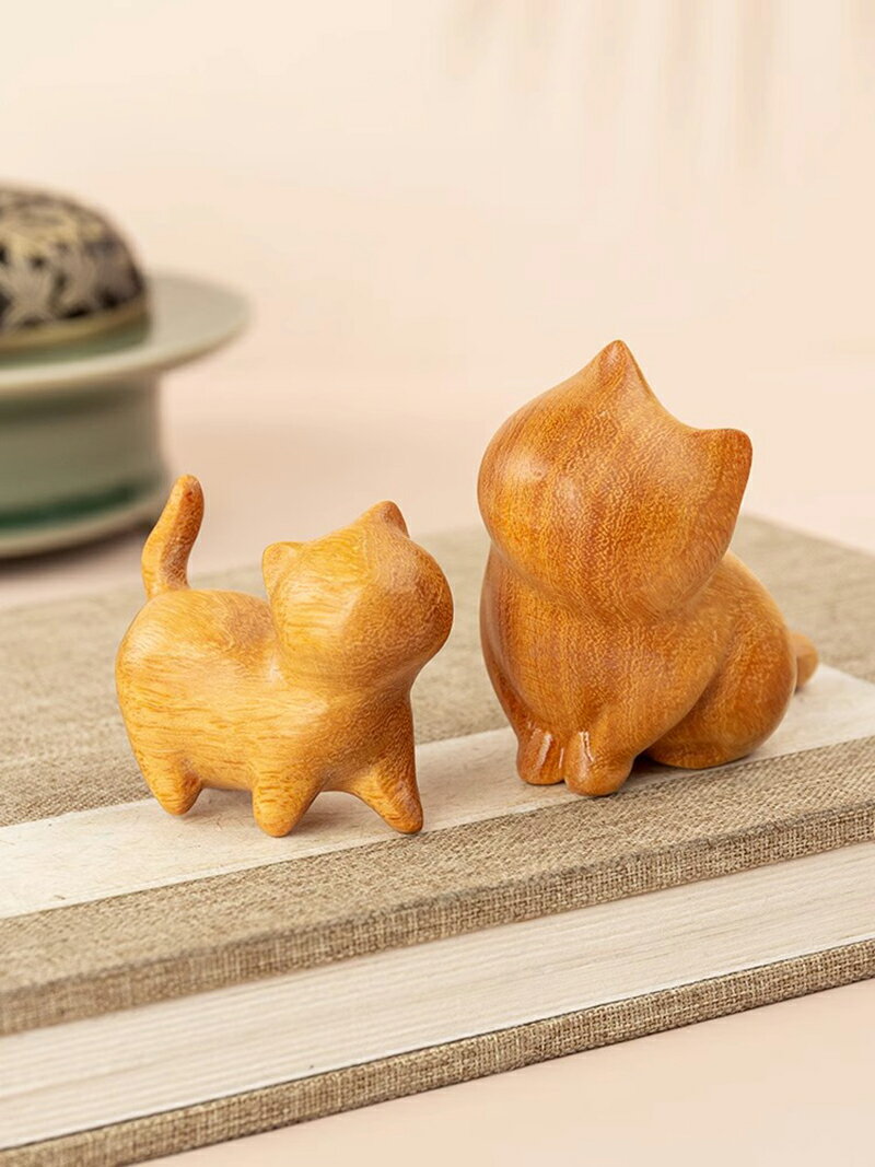 檀香木小貓木雕手把件可愛創意個性復古室內辦公桌擺件家居裝飾品