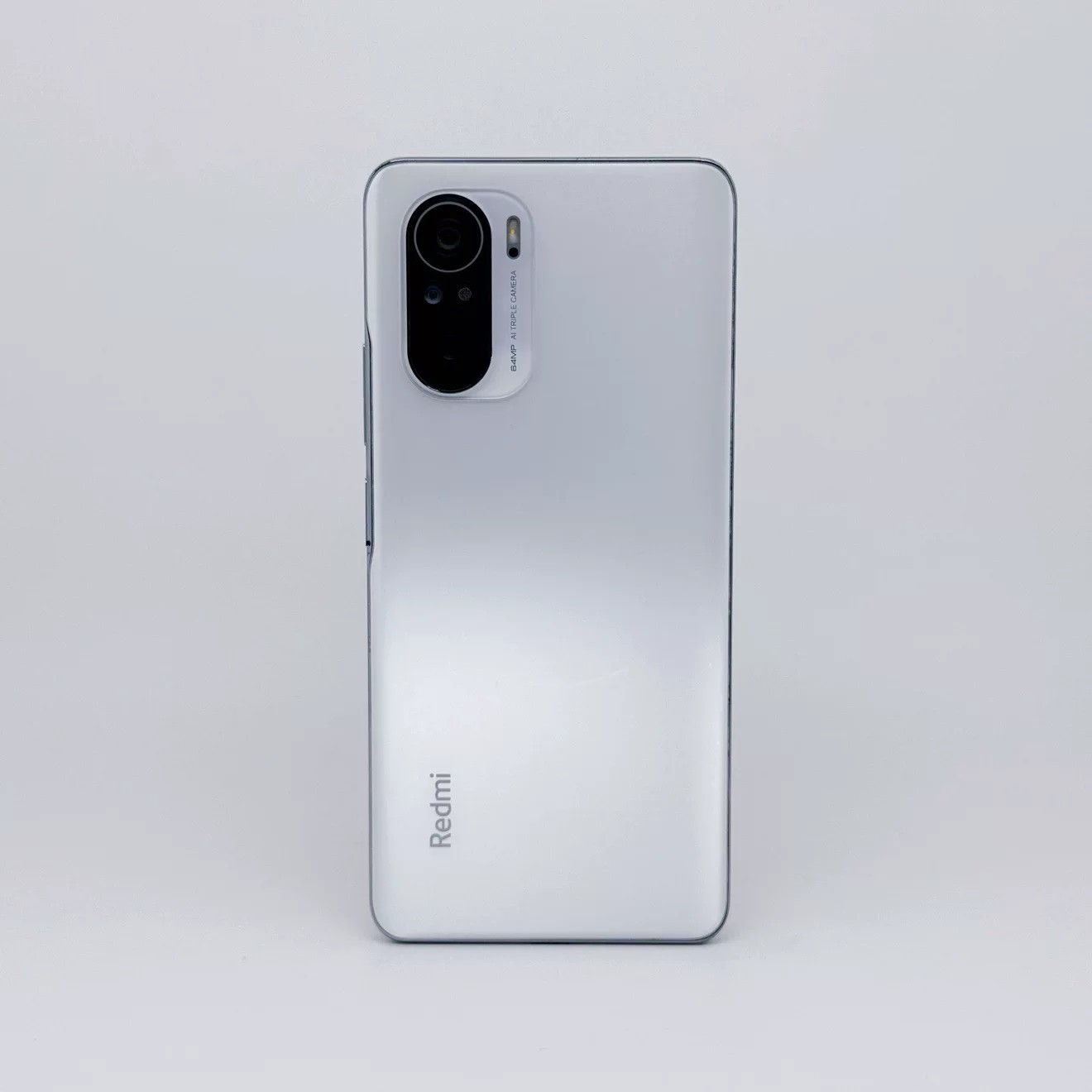 【二手】Redmi K40 Pro 5G 智慧手機 8GB+256GB 驍龍888 旗艦晶片 120Hz AMOLED 螢幕 4520mAh 大電量 33W快充 台灣可用 晴雪色