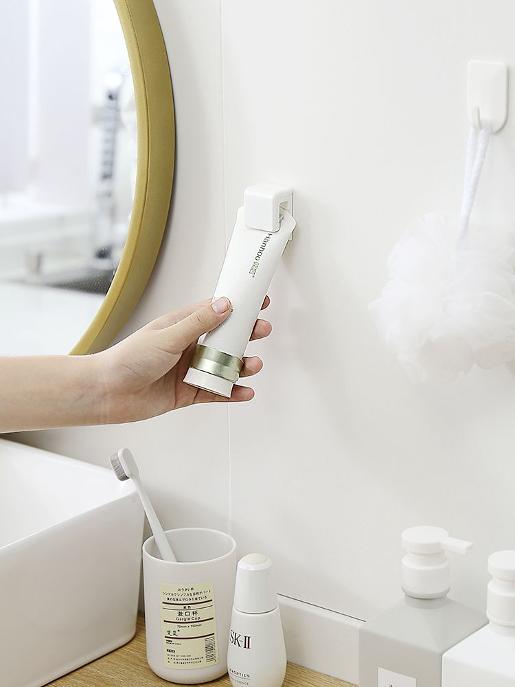 牙膏置物架免打孔壁掛式擠牙膏洗面奶收納架衛生間墻上牙刷掛架