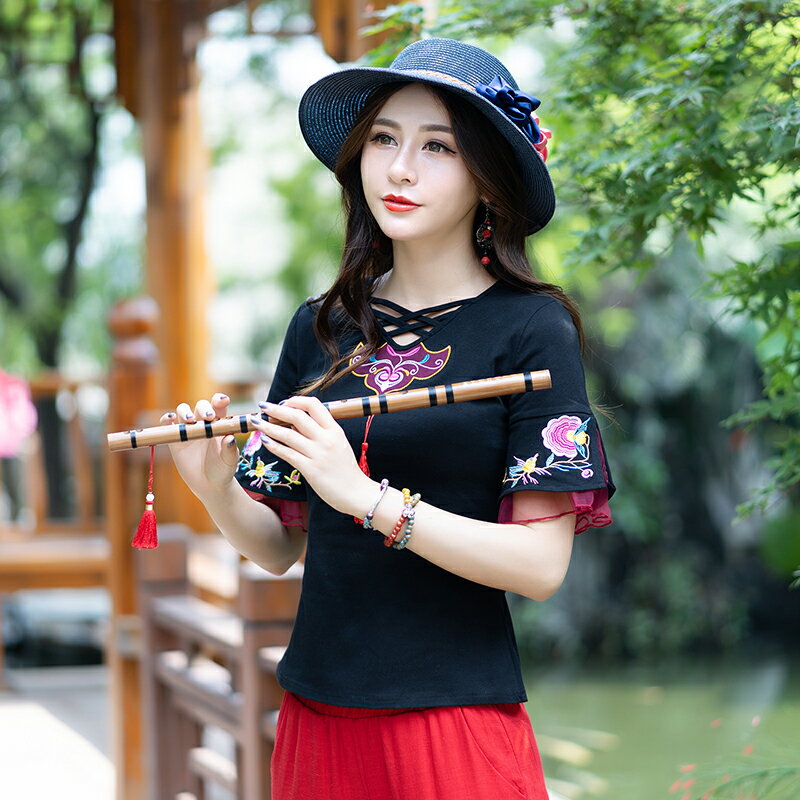 云南民族風女裝夏裝中國風上衣文藝復古刺繡短袖T恤修身顯瘦1入