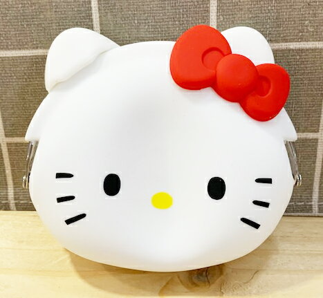 【震撼精品百貨】Hello Kitty 凱蒂貓-三麗鷗 Hello Kitty日本SANRIO三麗鷗KITTY日本矽膠造型零錢包-紅*78019 震撼日式精品百貨