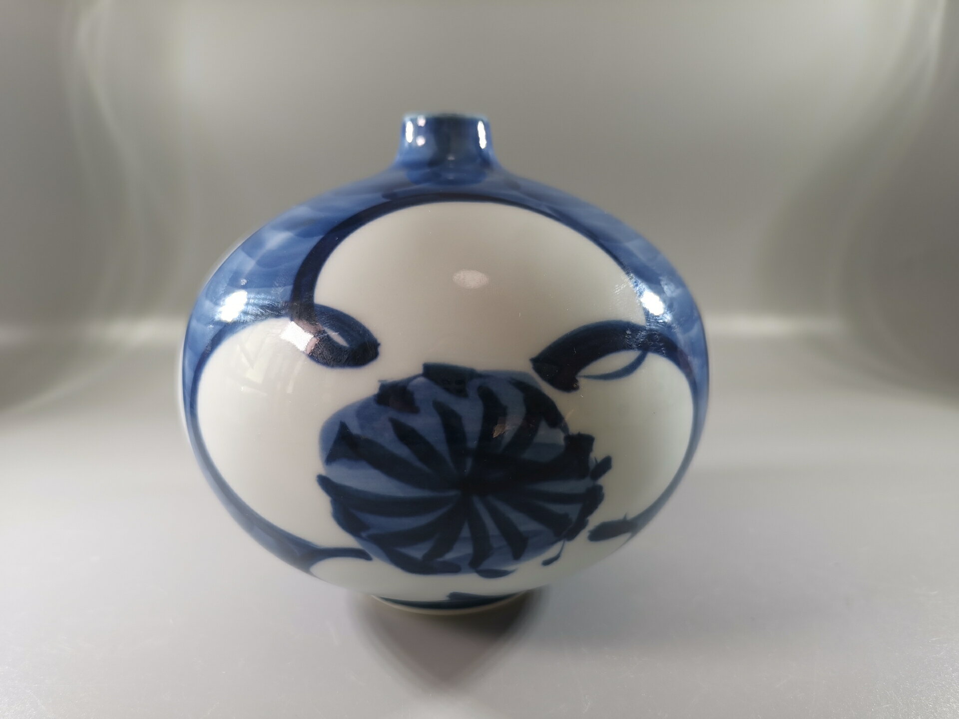 日本 有田燒 名家作品 源右衛門作 全手工手繪 青花染付花朵