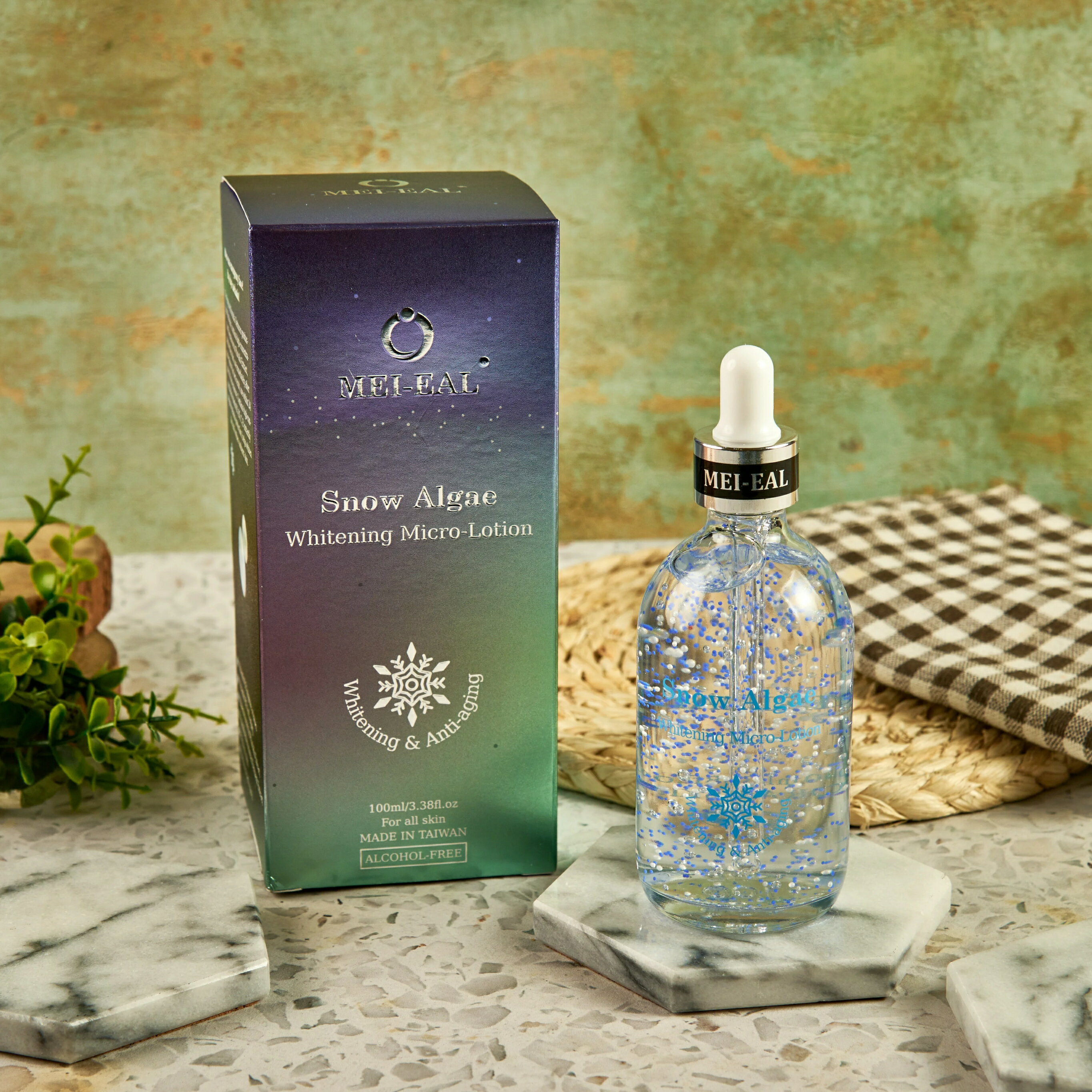 Snow Algae Whitening MicroLotion 極地冰藻奇蹟精華露 100ml