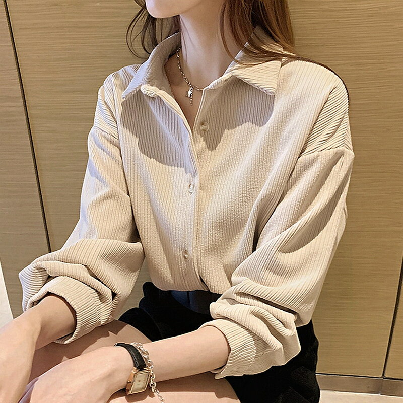 春季女裝港風學生法式設計感小眾燈芯絨襯衫寬松白色襯衣外套上衣