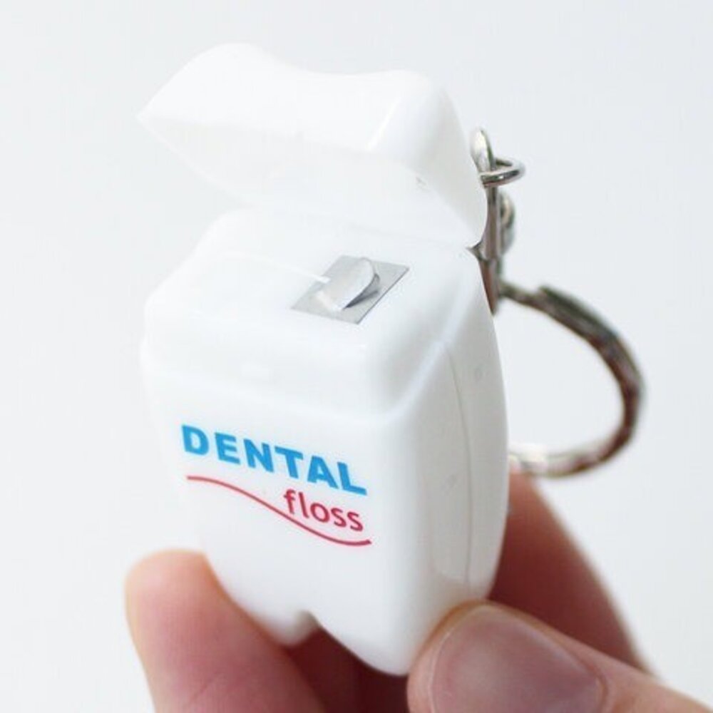 牙線鑰匙圈 日本 DULTON 真的有牙線 鑰匙圈 攜帶式牙線盒 牙線 牙齒清潔 剔牙 預防蛀牙 隨身攜帶 創意禮物 日本進口 - 日本 DULTON 真的有牙線 鑰匙圈 攜帶式牙線盒 牙線 牙齒清潔 剔牙 預防蛀牙 隨身攜帶 創意禮物