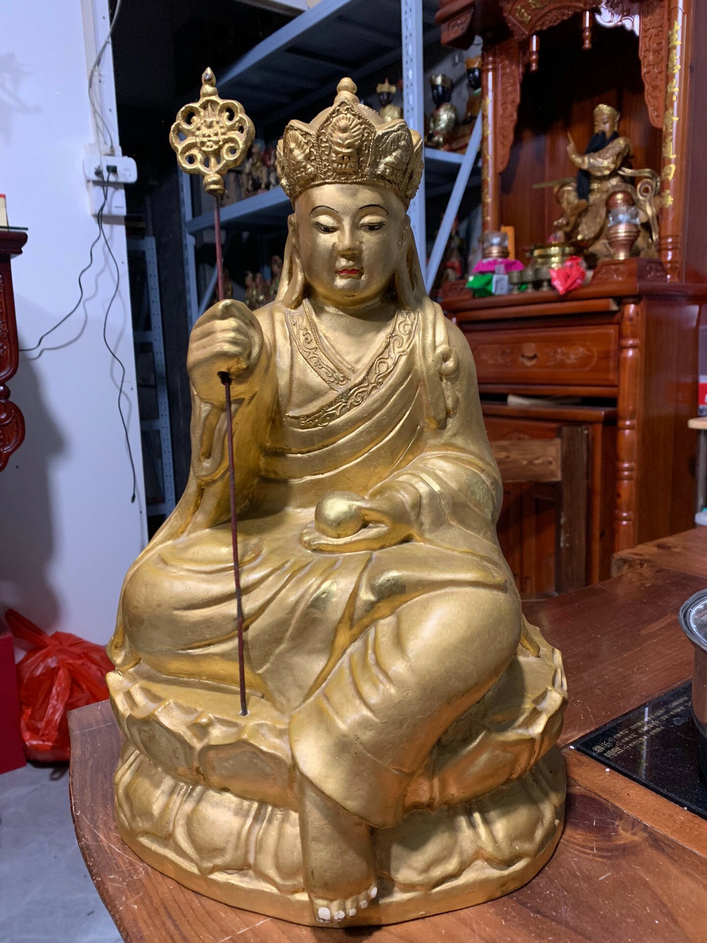 結緣老木雕佛像擺飾，地藏菩薩，高40釐米，閩南漆線雕貼真金工