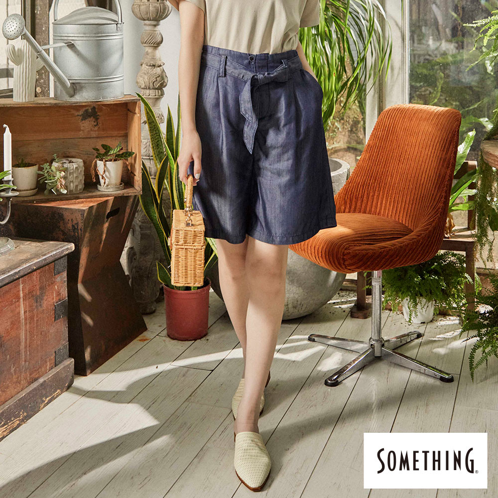 SOMETHING 女款 天絲棉綁帶丹寧短褲 (原藍色)