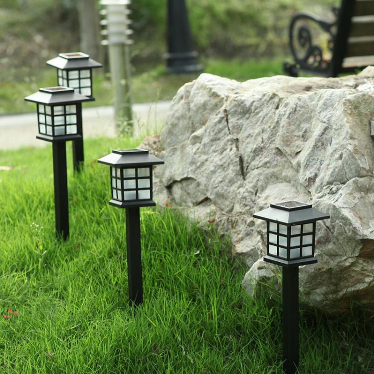 太陽能草坪燈插地燈戶外防水院子裝飾陽台花園布置庭院燈小路燈【摩可美家】