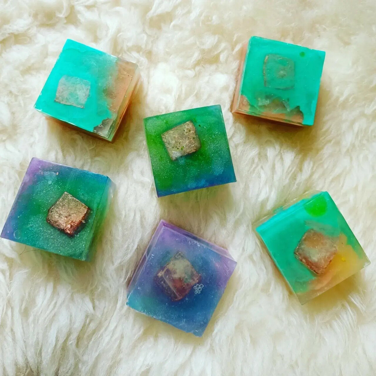 聖玥坊礦石風  手作胺基酸精油保濕乳霜皂