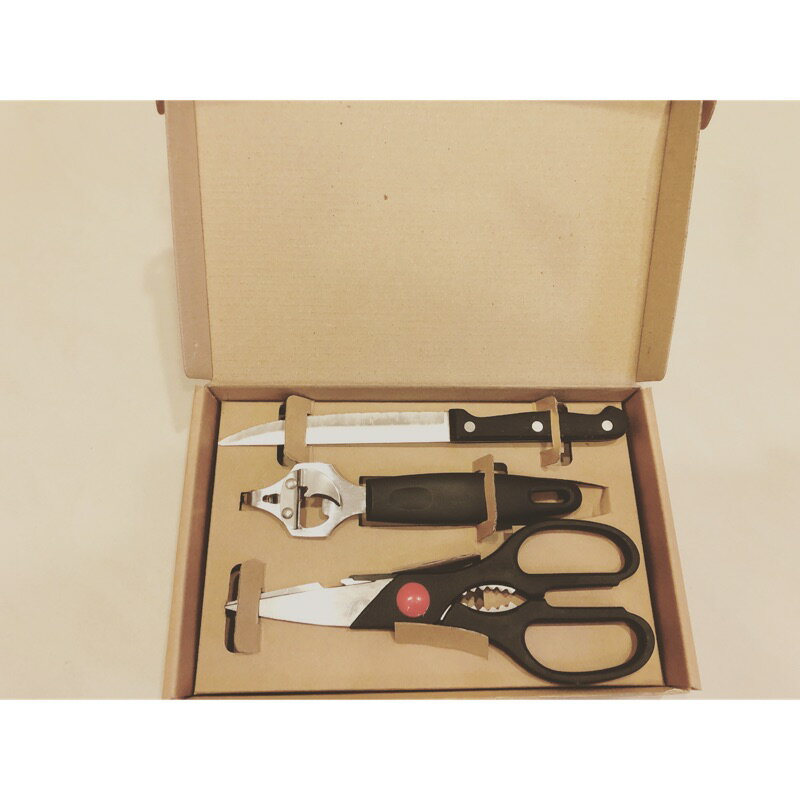 廚房三件組，水果刀，開瓶器，廚房用剪刀，不鏽鋼餐具