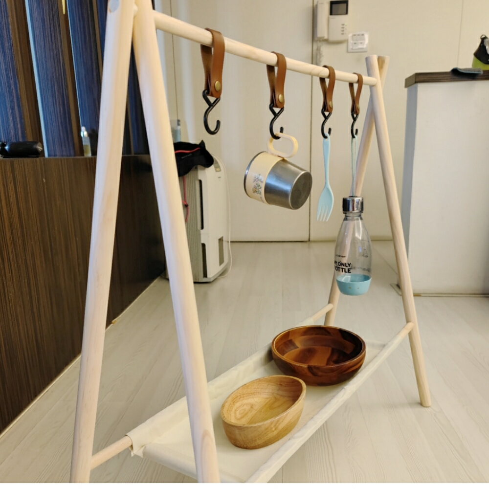 美麗大街 戶外木置物掛鉤架折疊三腳架野營燒烤工具大號置物架【110081215】