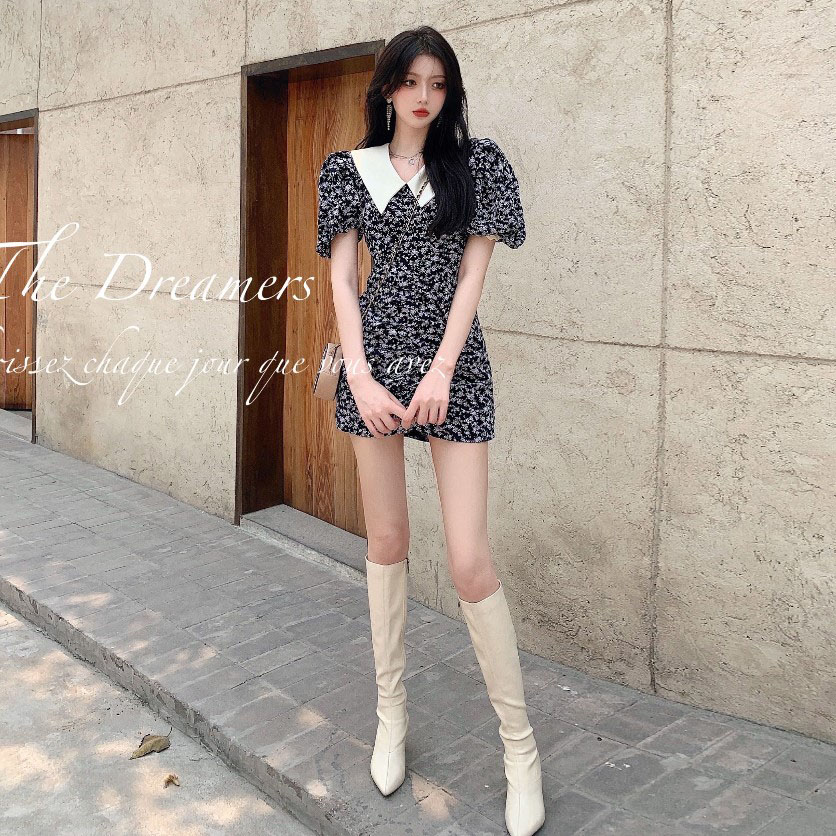 高級感法式復古碎花娃娃領連衣裙女夏季設計感小眾泡泡袖包臀短裙