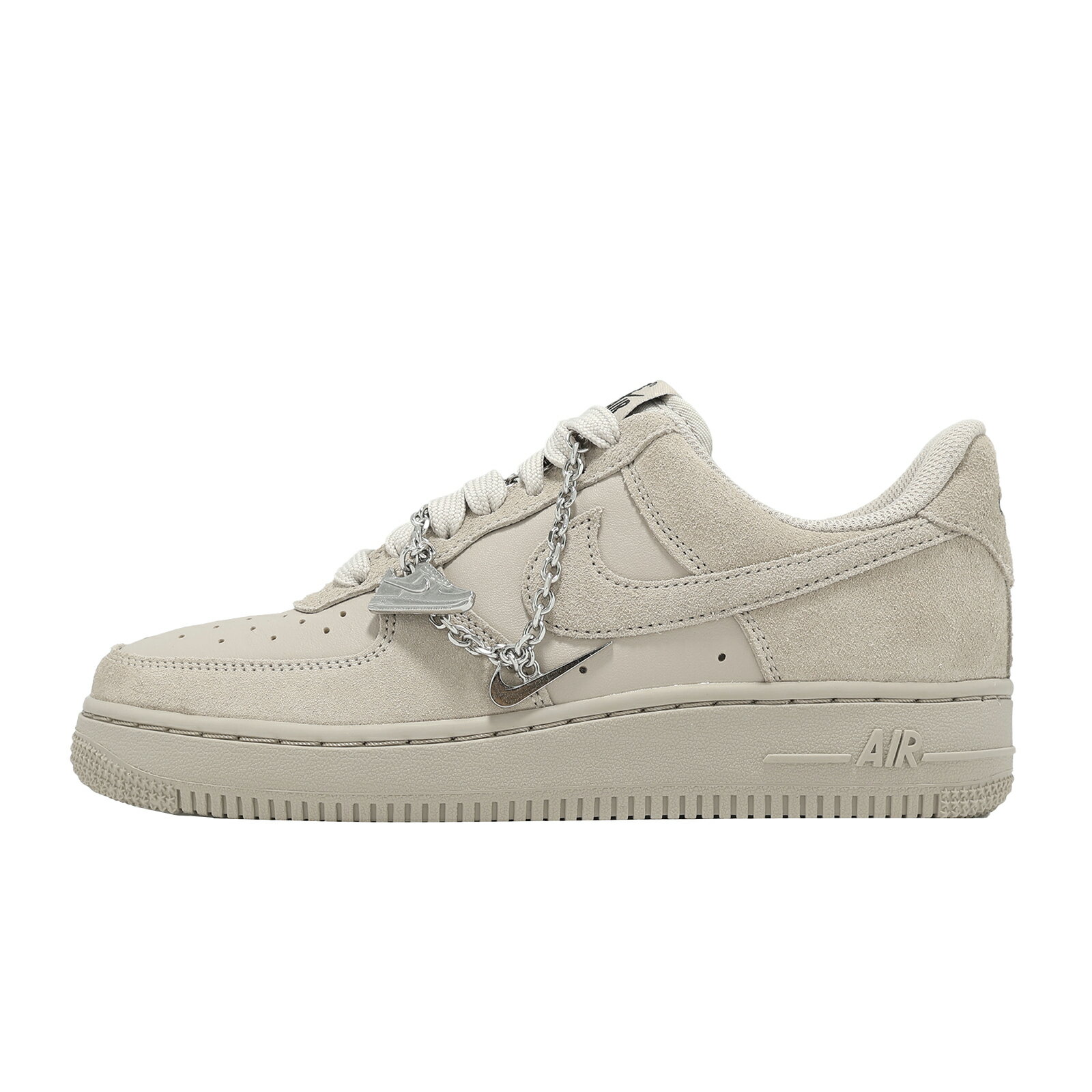 Nike 休閒鞋 Wmns Air Force 1 07 女鞋 米 麂皮 銀鍊 AF1 IV6042-236