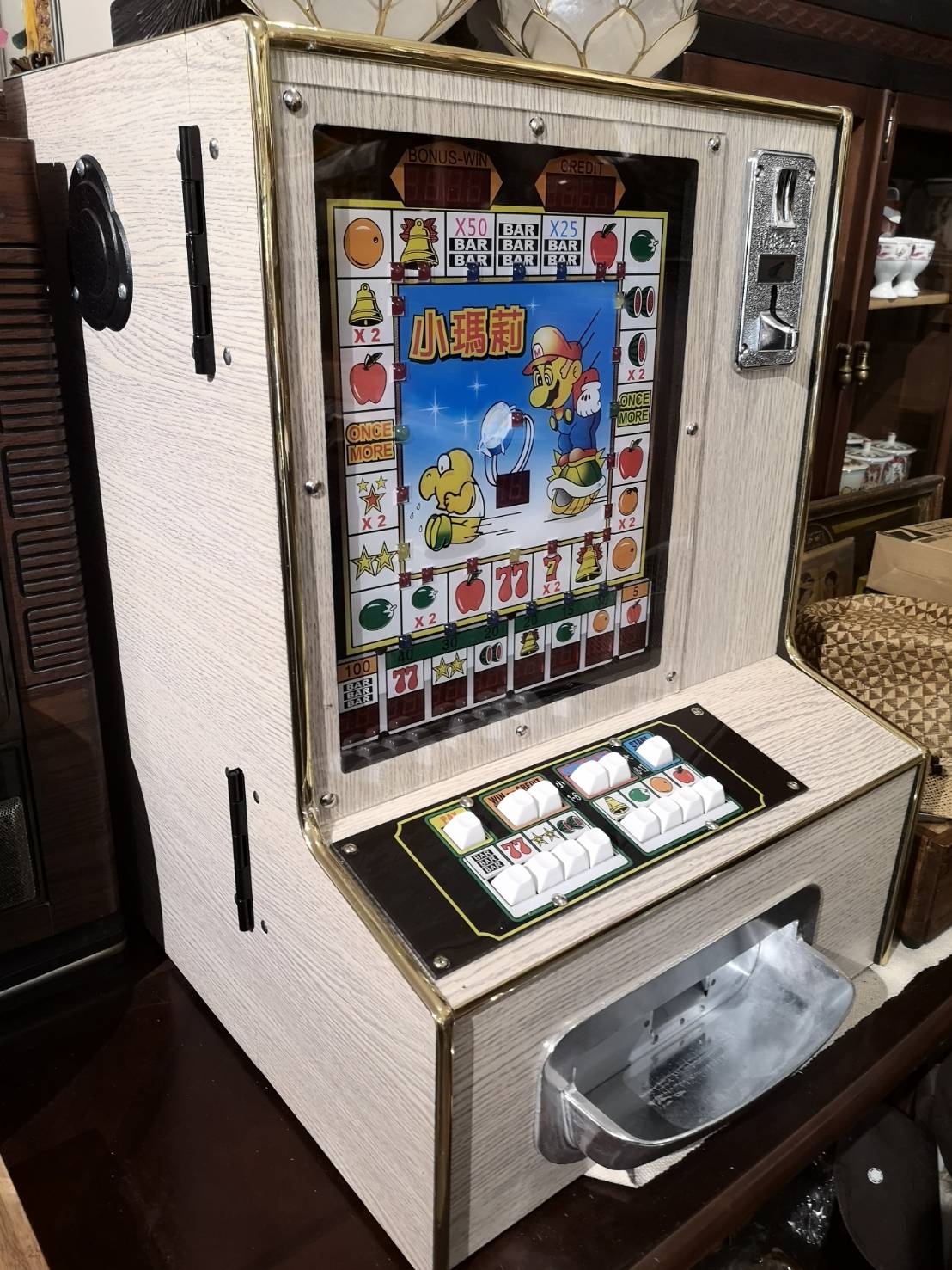 台灣懷舊柑仔店系列 - 復刻版木質外殼小瑪莉存錢筒