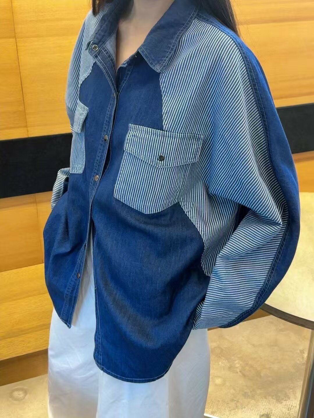 韓國東大門正品 雙口袋個性條紋拼接牛仔長版襯衫外套上衣罩衫